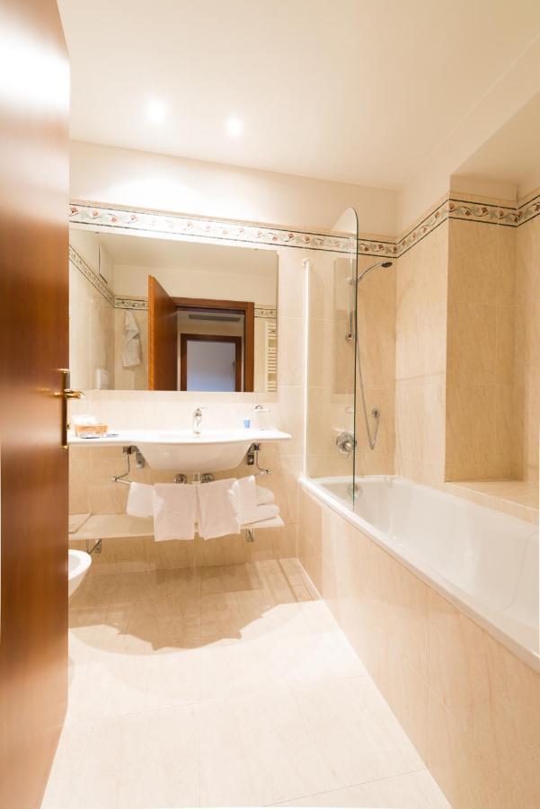 Hotel Eden Levico Terme Ngoại thất bức ảnh