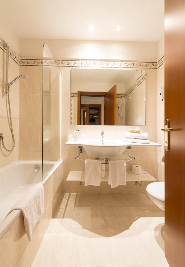 Hotel Eden Levico Terme Ngoại thất bức ảnh